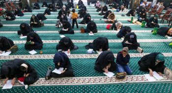 استقبال پرشور خانواده‌های نیشکر از چهارمین دوره مسابقات قرآنی