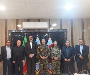 دیدار مشترک سرپرست شهرداری اهواز با فرمانده قرارگاه منطقه‌ای جنوب غرب آجا