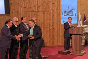 نشان ویژه روابط عمومی بحران به‌ویژه در جنگ تحمیلی ۱۲ روزه به روابط عمومی شرکت فولاد خوزستان اعطا شد.